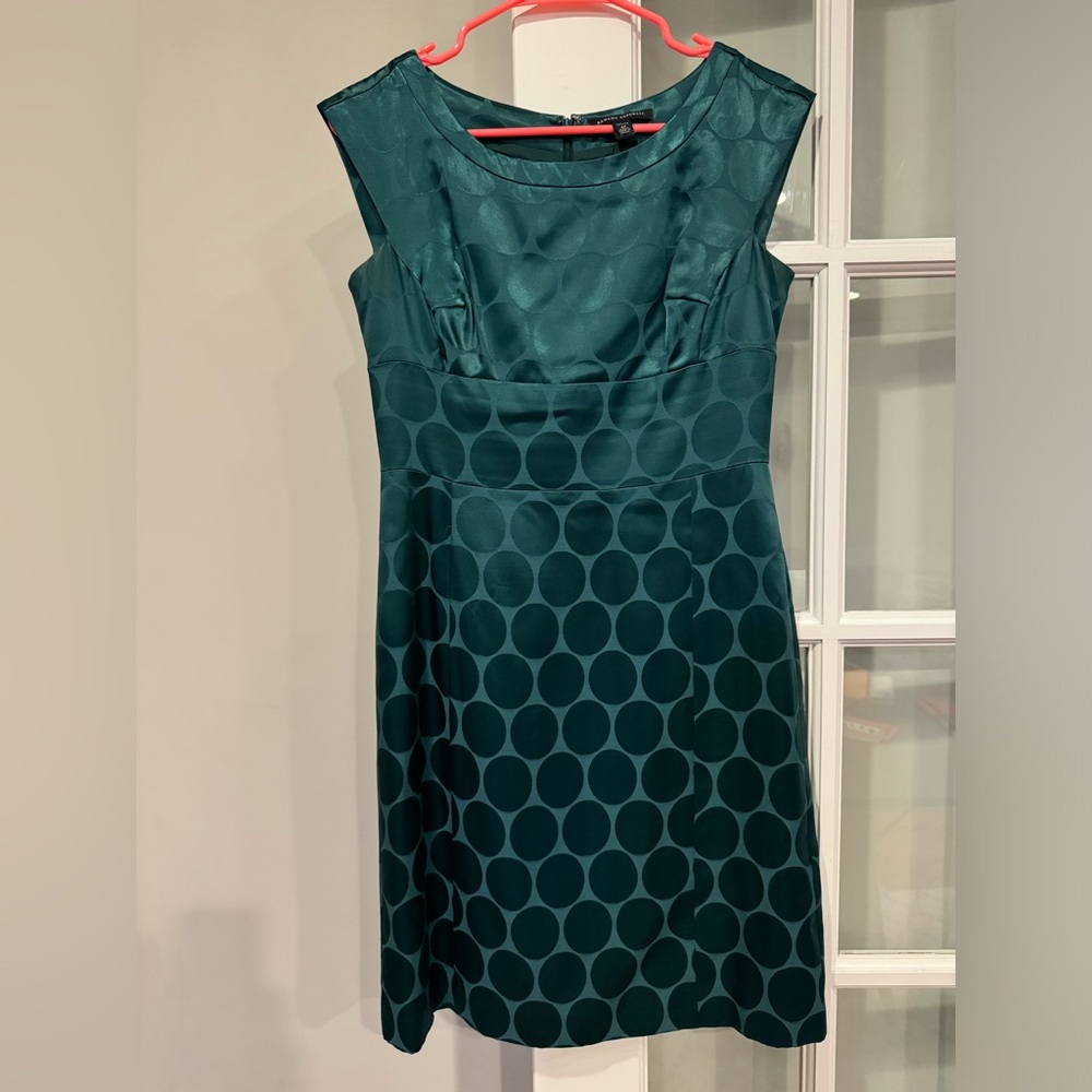 Deep emerald green Banana Republic petite sheath dress (shiny)